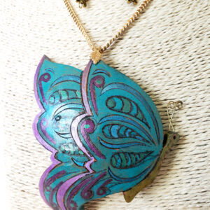 Little Tangled Blue Butterfly Gourd Shard Necklace