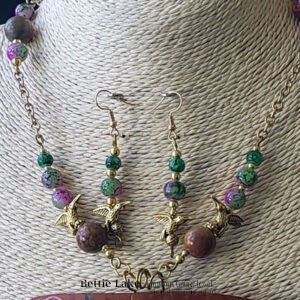 Springtime Hummer Gourd Shard Necklace Set