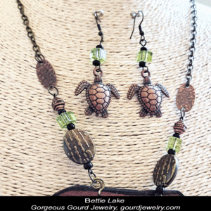 Swimming Sea Turtle Gourd Shard Necklace Set