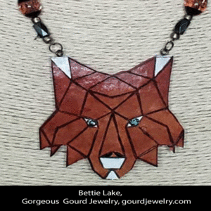 Little Fox Face Gourd Shard Necklace Set