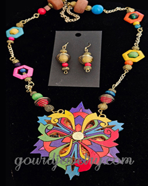 Color Splash Floral Gourd Shard Necklace Set