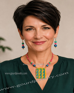 Danielle’s Gourd Shard Necklace Set