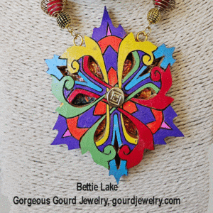 Color Splash Gourd Shard Necklace Set