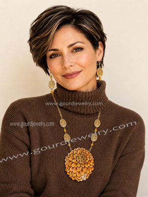 Golden Dahlia Gourd Shard Necklace - Image 6