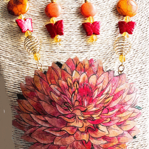 Red Butterfly Flower Gourd Shard Necklace Set