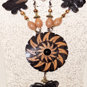 Brown Butterfly Mandala Gourd Shard Necklace Set