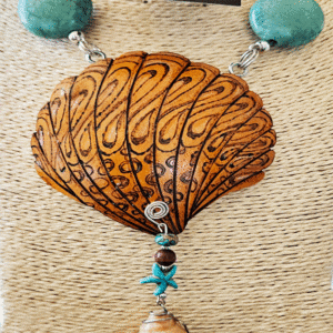 “Shell with Turquoise “Gourd Shard Necklace Set