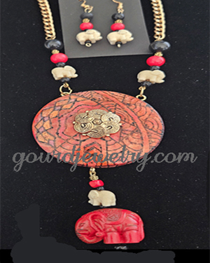 Magic Red Elephant Gourd Shard Necklace Set