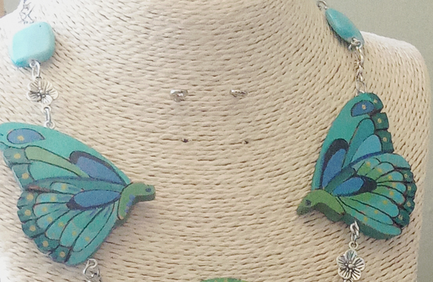 Blue Butterfly Flower Gourd Shard Necklace Set - Image 5