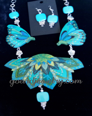 Blue Butterfly Flower Gourd Shard Necklace Set