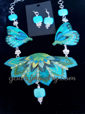 Blue Butterfly Flower Gourd Shard Necklace Set - Image 2