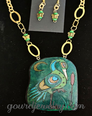 Moonlight Heron Gourd Shard Necklace Set