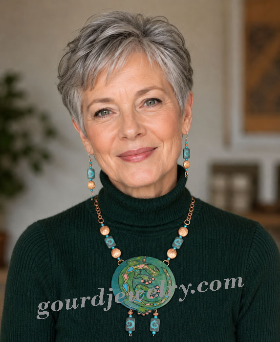 Desert Gecko Gourd Shard Necklace - Image 6