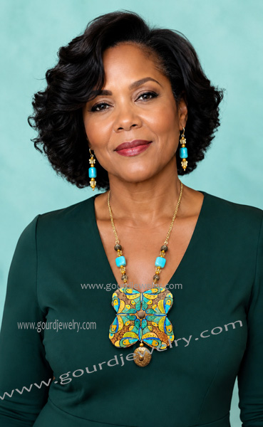 Blue-Gold Butterfly Mandala Gourd Shard Necklace Set - Image 5