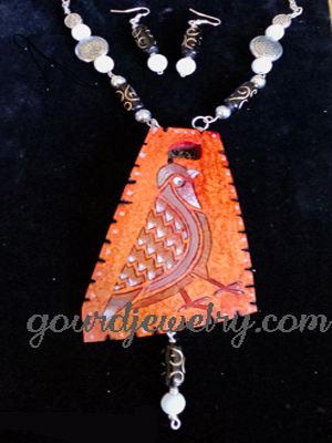 Grand Quail Gourd Shard Necklace Set - Image 2