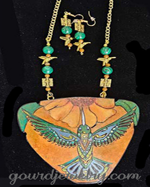 Hummingbird in Flight Gourd Shard Necklace Set