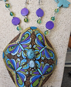 Butterfly Mandala Blue Gourd Shard Necklace Set