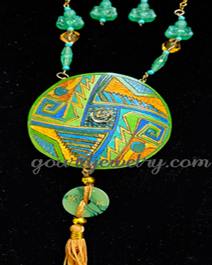 Asian Medallion Gourd Shard Necklace Set