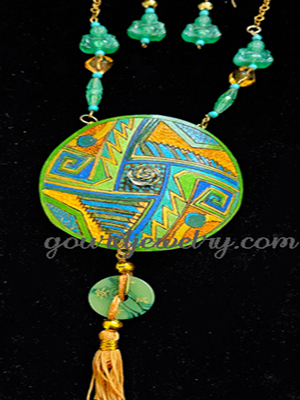Asian Medallion Gourd Shard Necklace Set - Image 2