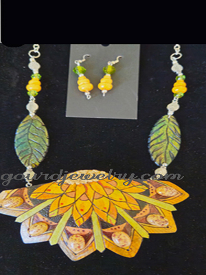 Forest Sunflower Gourd Shard Necklace Set - Image 2