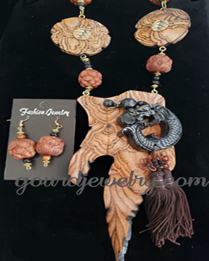 Asian Dragon Gourd Shard Necklace Set