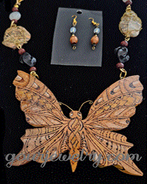 Large Tangled Butterfly Gourd Shard Necklace Set
