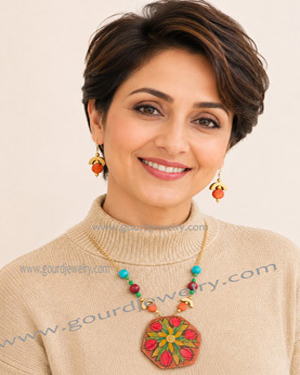 Tulip Mandala Gourd Shard Necklace Set