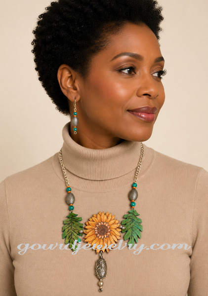 Sunflower Day Gourd Shard Necklace Set - Image 6