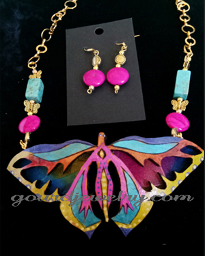 Magic View Butterfly Gourd Shard Necklace Set