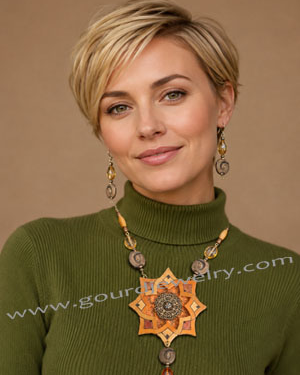 Orange Star Gourd Shard Necklace Set