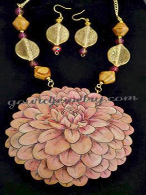 Stunning Pink Bloom Gourd Shard Necklace Set - Image 2