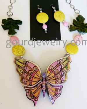 Spring Yellow Butterfly Gourd Shard Necklace Set